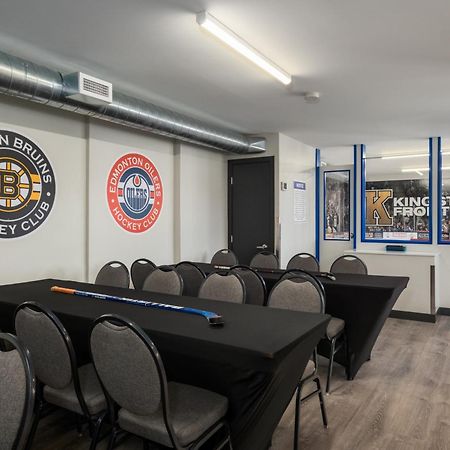 Comfort Suites Kingston Central Zewnętrze zdjęcie